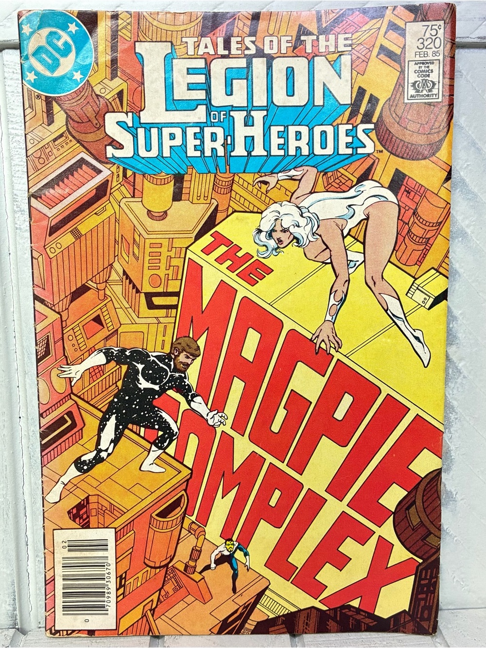DC Comic Book Tales Of The Legion Of Super Heroes Vintage 1984